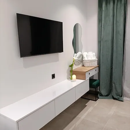 Azure Mirage Adults Only Private Seaside W Garden And Parking