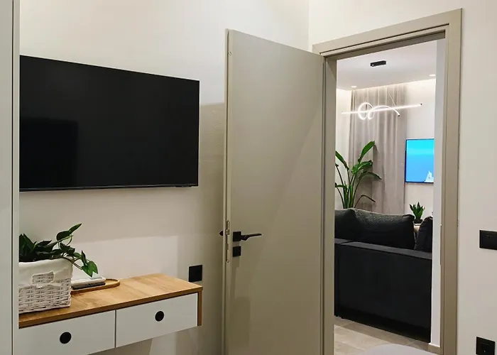 Azure Mirage Adults Only Private Seaside W Garden And Parking וילה פליראקי