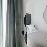 Azure Mirage Adults Only Private Seaside W Garden And Parking 빌라