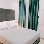 빌라 Azure Mirage Adults Only Private Seaside W Garden And Parking