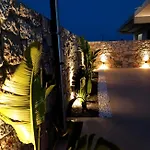 Azure Mirage Adults Only Private Seaside W Garden And Parking 빌라 팔리라키