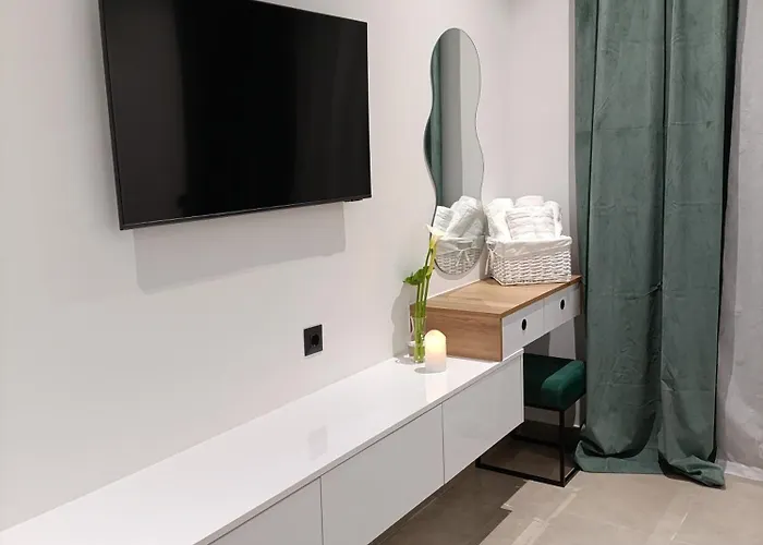 Azure Mirage Adults Only Private Seaside W Garden And Parking